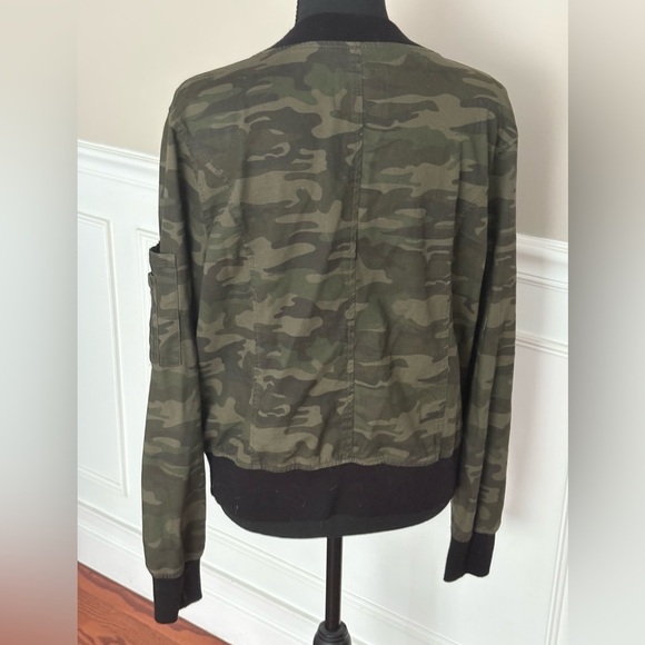 Sanctuary camo zip up jacket size L - Picture 6 of 9